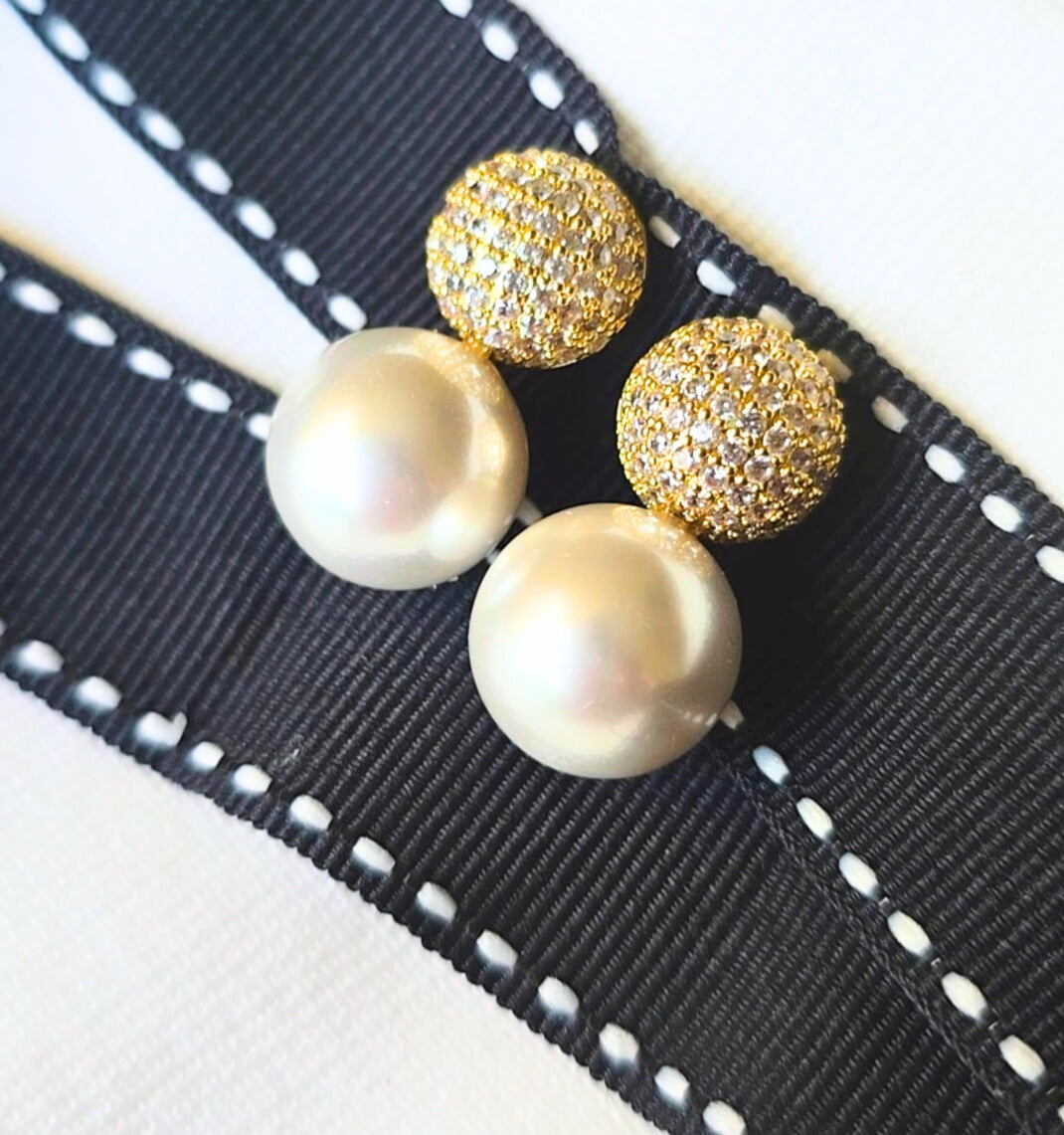 Trendy Minimalist Fashion Pearl Earrings for Women - Subtle Elegance & Versatile for everyday use (Copy)