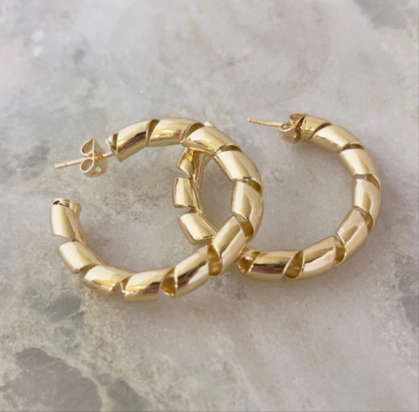 Trendy Minimalist Fashion Gold Plated Earrings for Women - Subtle Elegance & Versatile for everyday use