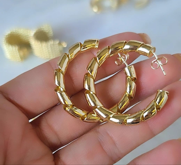 Trendy Minimalist Fashion Gold Plated Earrings for Women - Subtle Elegance & Versatile for everyday use