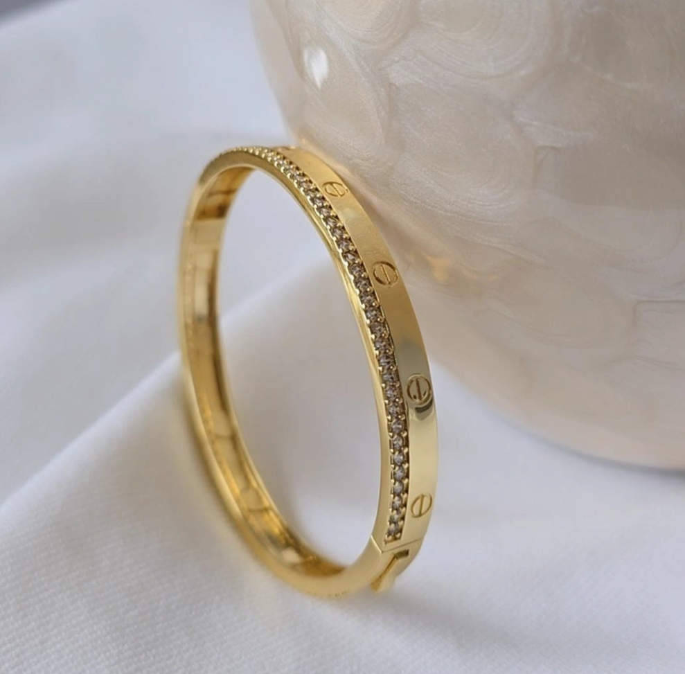 Luxury 18K Gold Plated Designer Bracelet