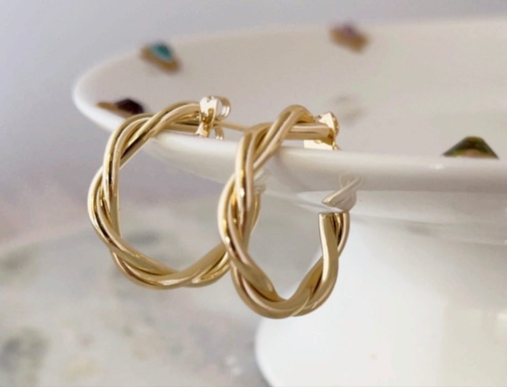 Trendy Minimalist Fashion Gold Plated Earrings for Women - Subtle Elegance & Versatile for everyday use