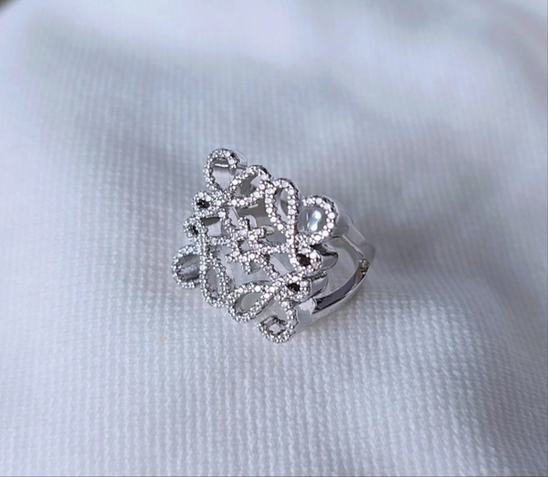 Luxury 18K Gold Plated Vantage  Ring in Silver