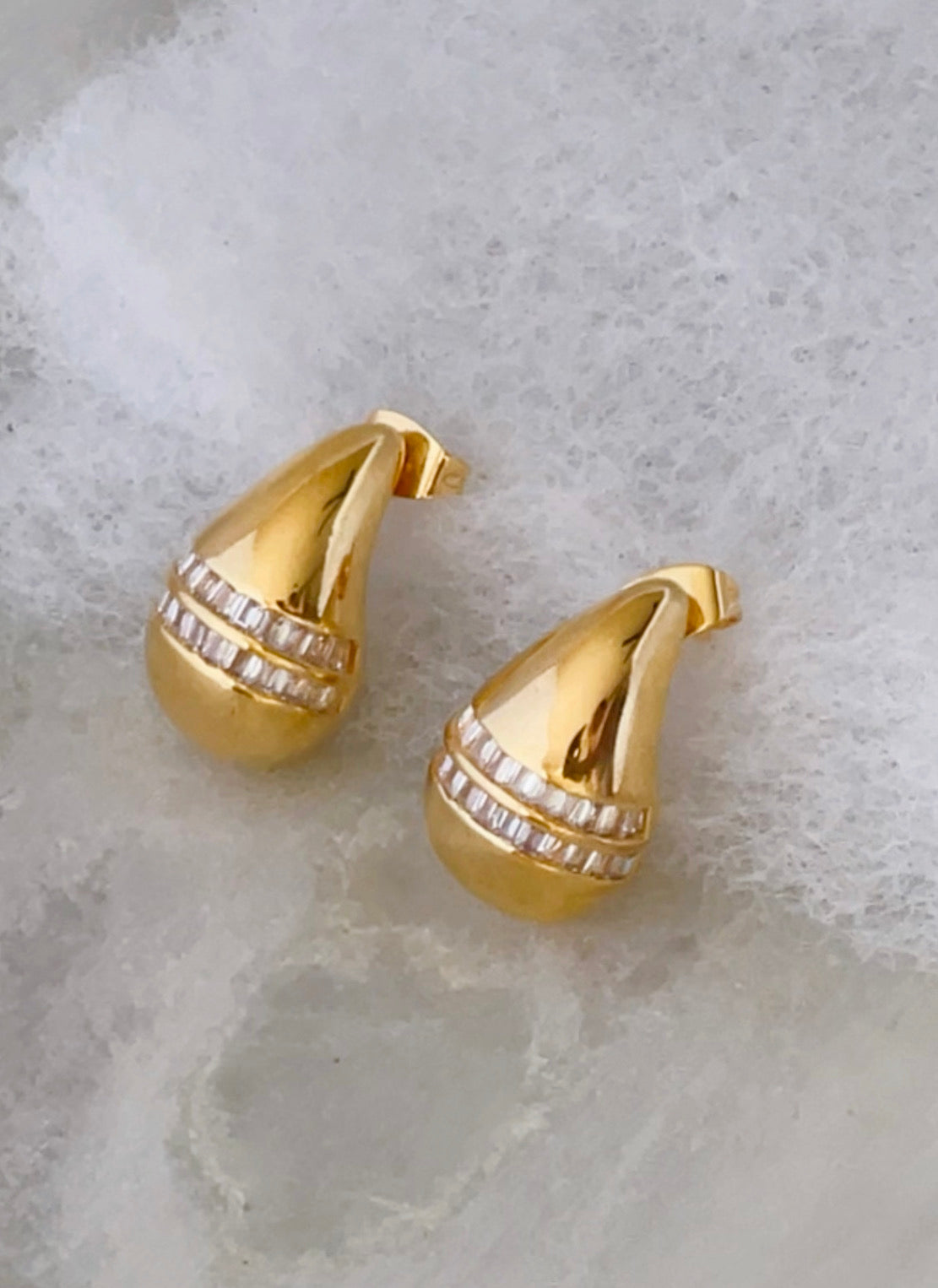 Trendy 18k Gold Plated Chunky Teardrop Stainless Steel Stud with CZ Jewelry Water Drop Earring for Women