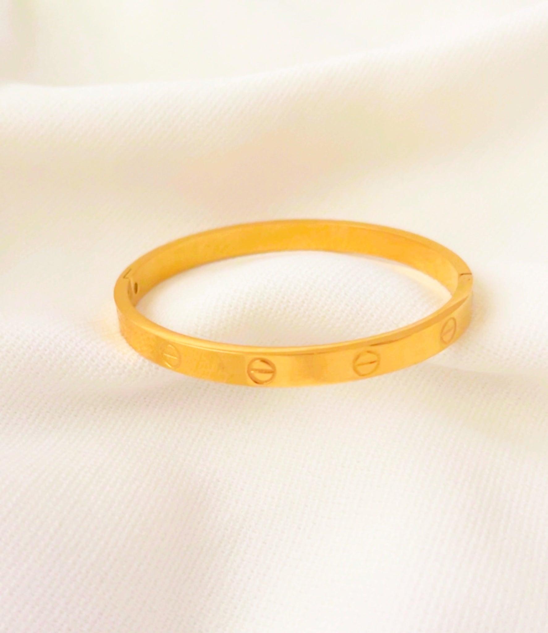 Luxury 18K Gold Plated Designer Bracelet