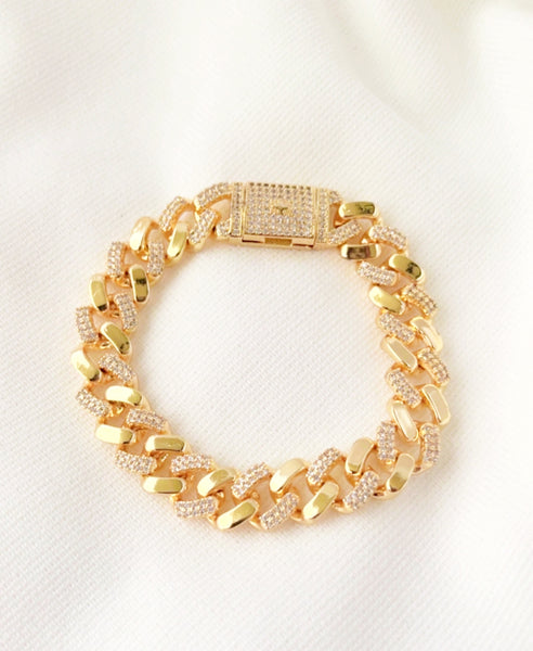 Gold Plated Prong Bracelet with CZ Stones Tarnish-Free Hypoallergenic Sparkling Detail Everyday Wear Fashion Accessory