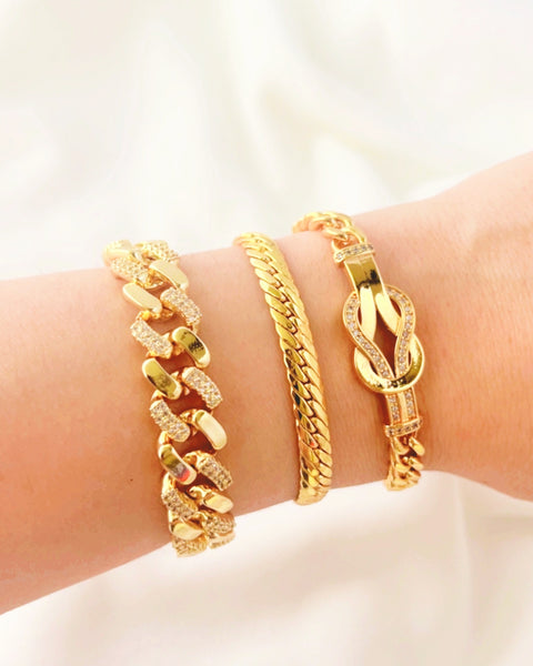 Trendy Gold-Plated Snake Bracelet Unisex Tarnish-Free Lightweight Hypoallergenic Elegant Wrap Design for Everyday Wear